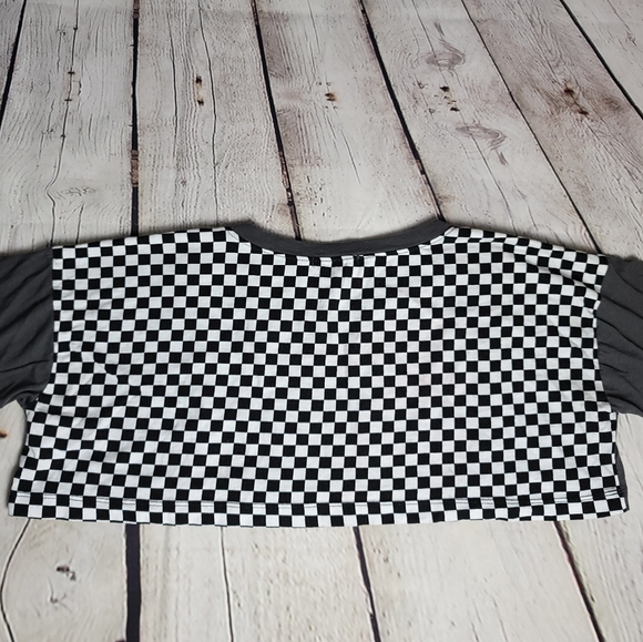 Crop Top - Picture 4 of 5